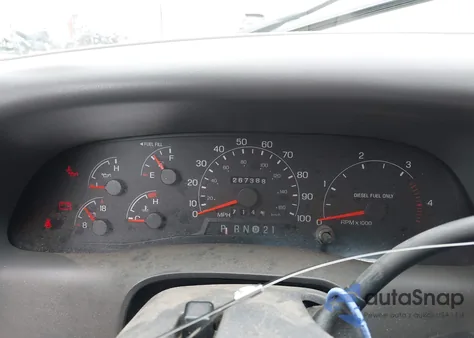 2001 Ford F-250 Lariat/Xl/Xlt from USA, damaged, VIN 1FTNW21F11EC38706